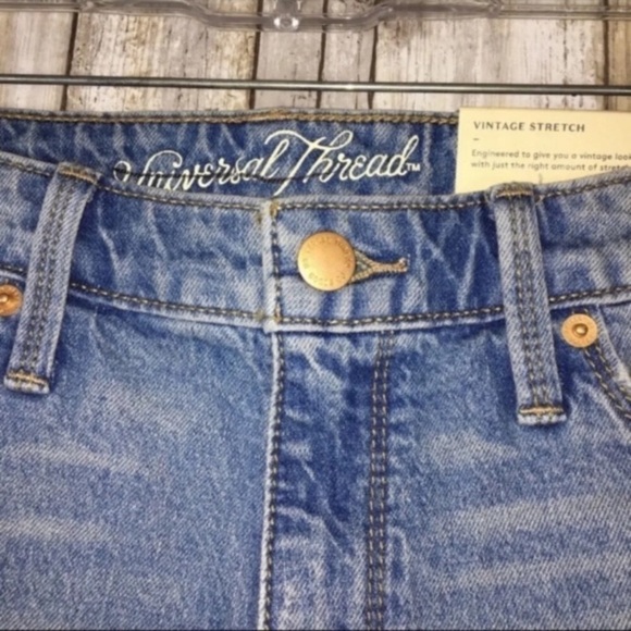 NWT Universal Thread High Rise Vintage Stretch Shorts - Picture 4 of 6